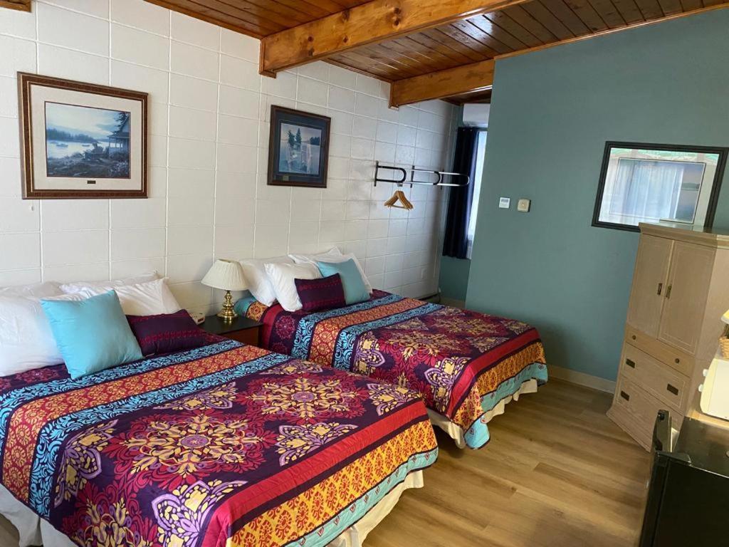 Huron Sands Motel And Restaurant Providence Bay Zewnętrze zdjęcie