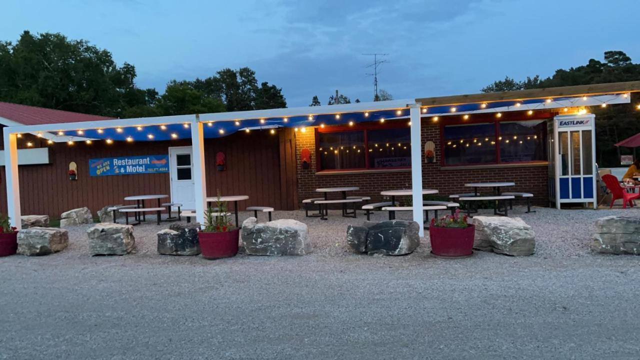 Huron Sands Motel And Restaurant Providence Bay Zewnętrze zdjęcie