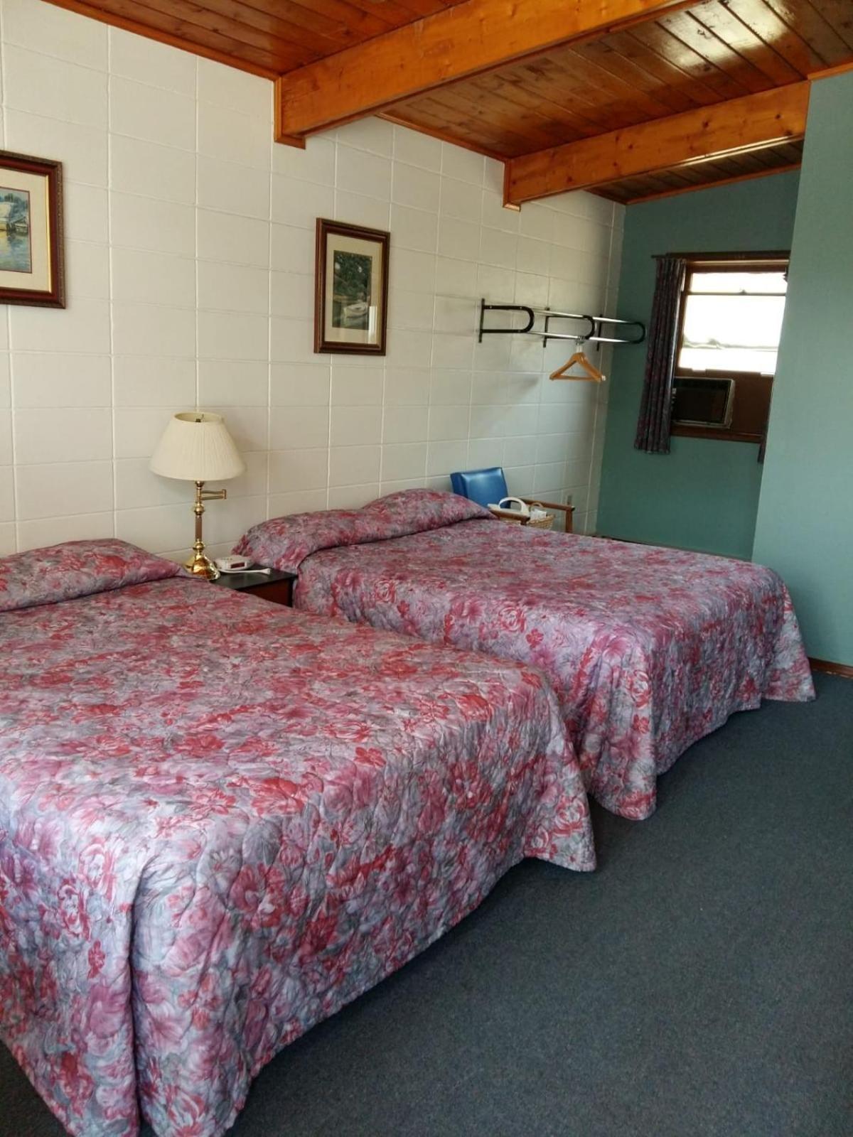 Huron Sands Motel And Restaurant Providence Bay Zewnętrze zdjęcie